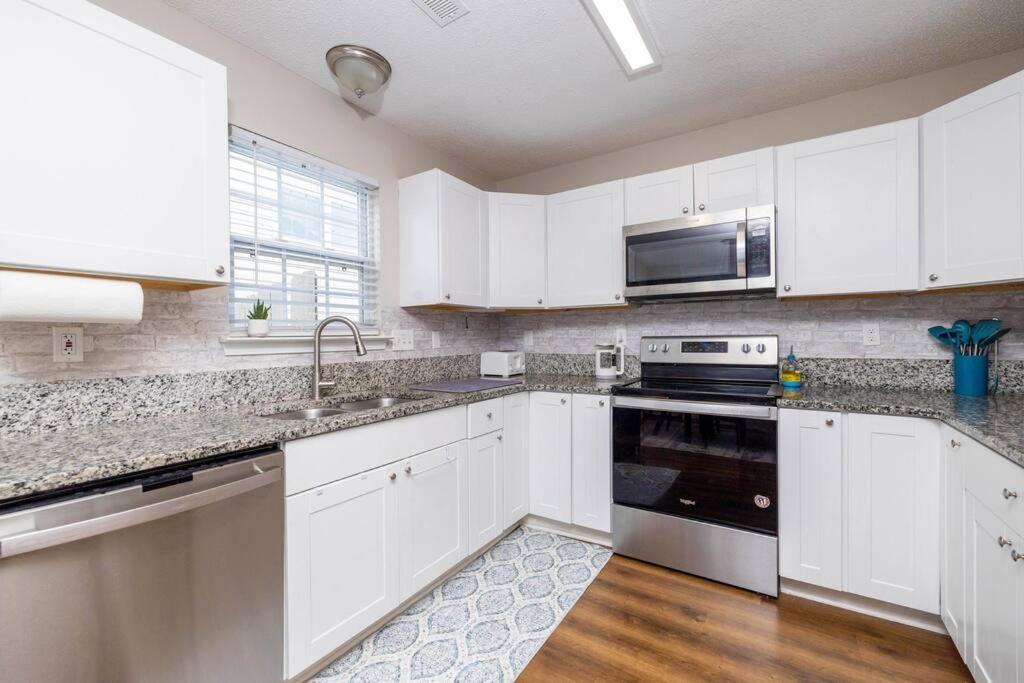 Queen City Family-Friendly Entire House, Σάρλοτ Εξωτερικό φωτογραφία