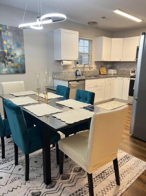 Queen City Family-Friendly Entire House, Σάρλοτ Εξωτερικό φωτογραφία