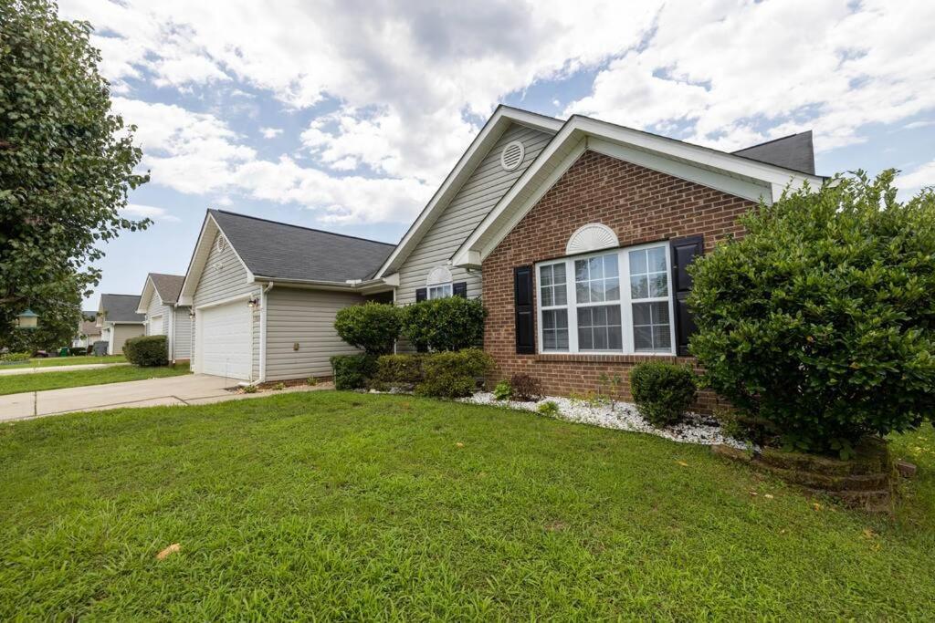 Queen City Family-Friendly Entire House, Σάρλοτ Εξωτερικό φωτογραφία