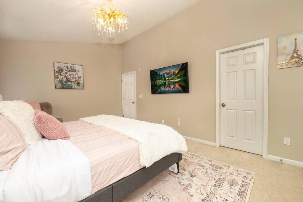 Queen City Family-Friendly Entire House, Σάρλοτ Εξωτερικό φωτογραφία
